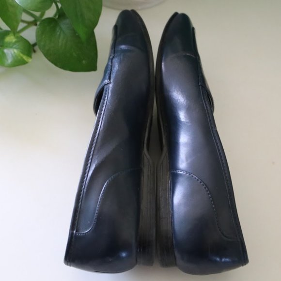 3/$10 Comfort First LOLA Navy Driving Flats - 6.5 - Picture 8 of 15